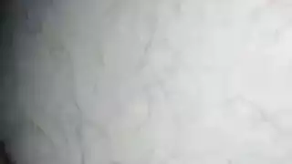 ربة منزل مثيرة تنك بقوة ضد غسالة الملابس