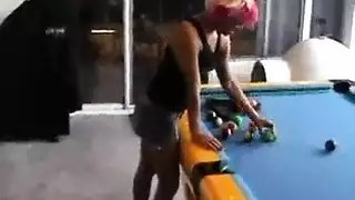 انتصار عاري: الفوز بأن تكون الأول في التعرية