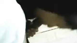 عربية محجبة تمص بعمق وجنس عنيف