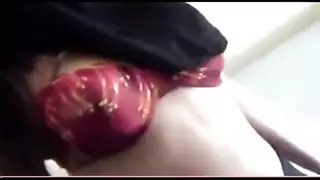 فتاة محجبة شقية تحب الجنس القاسي