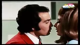 أفلام مصرية قديمة: مشاهد جنسية فاضحة مع ممثلين مشهورين