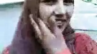 فتاة محجبة مثيرة تكشف كل شيء لأجل إباحية عربية ساخنة