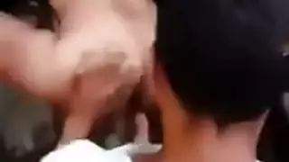 ينيك مريضته وهو يتفحسها