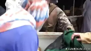 الزوجة المسلمة تشارك زوجها مع عاهرة عربية ألمانية – إيلاج مزدوج