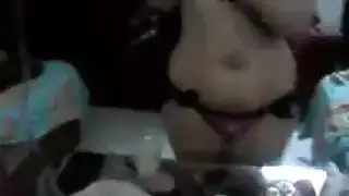 ينك وحده وهي ناام مترجم