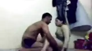 ولد ينيك طالة