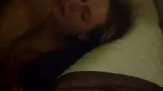 فتاة مثيرة تتوسل للضربات القوية وشد الشعر الخشن