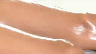 مراهقة بريئة تتعرض لضرب شرجي قاسٍ